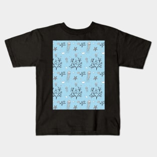 Underwater Pattern with Jellyfish with a blue background. Kids T-Shirt